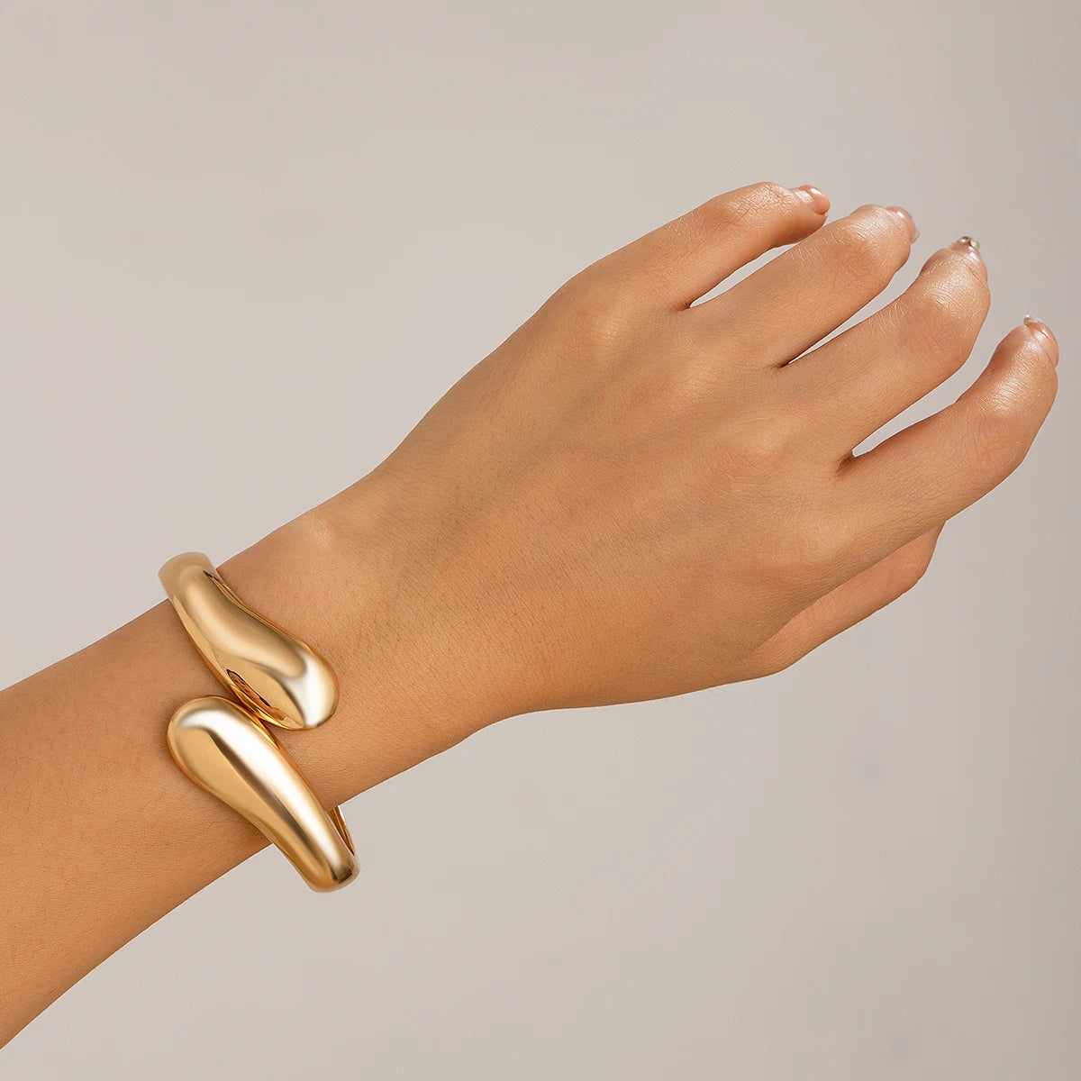 4-Style Liquid Gold "Water Drop" Spring Bangles | Luxury Irregular Geometric Cuff Set